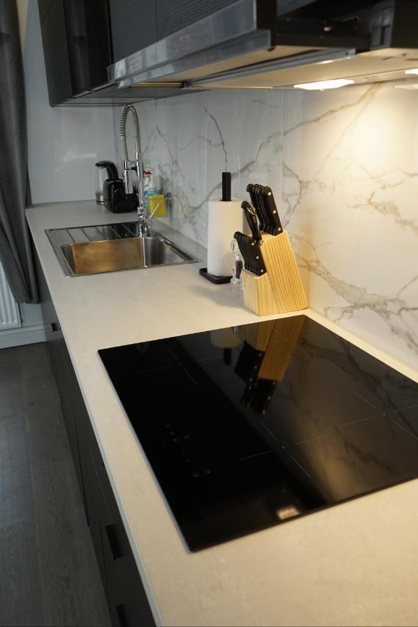Modern Apartment At European Quarter 布鲁塞尔 外观 照片